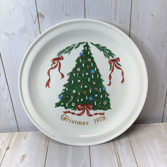 Vtg Carrigaline Pottery Christmas Tree Cookie Plate RETIRED 70s Cork Ireland 7” - Picture 1 of 9